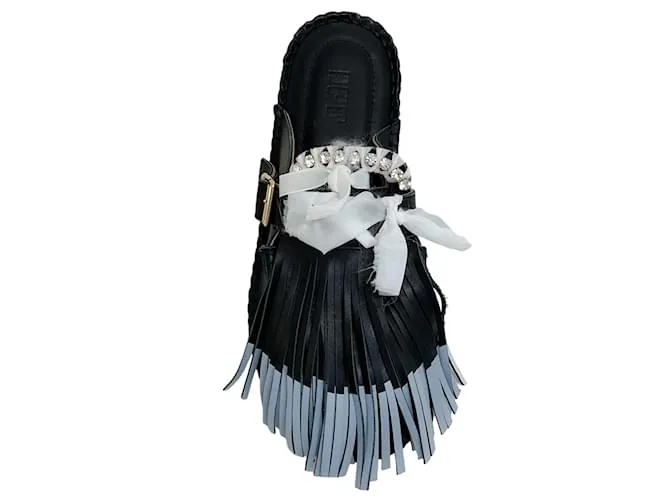 Autre Marque 13 09 SR Negro / Mules Puli de cuero blanco 