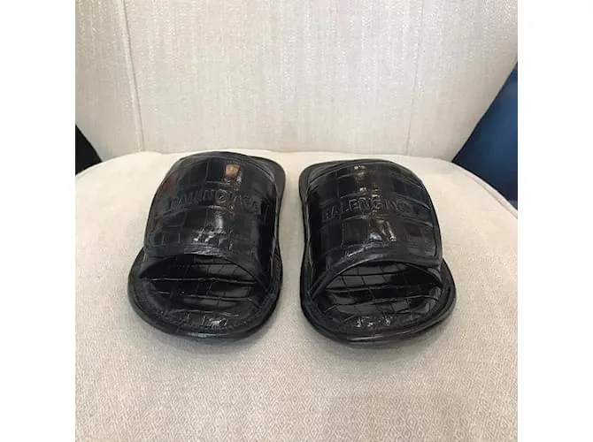 BALENCIAGA Mules y zuecos T.UE 37 cuero Negro 