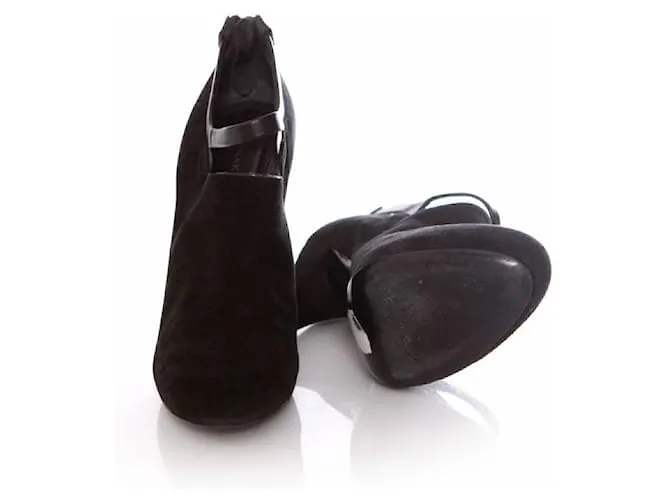 Dkny Donna Karan, Brotes de ante negro con correa de cuero alrededor del tobillo en tamaño. 39.5. 