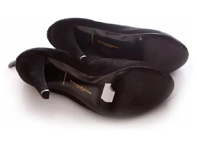 Dkny Donna Karan, Brotes de ante negro con correa de cuero alrededor del tobillo en tamaño. 39.5. 