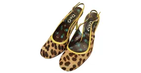 Dolce & Gabbana Zapatos tipo mules con tira trasera y tacones con ribete amarillo y pelo de becerro de leopardo D&G 38 M