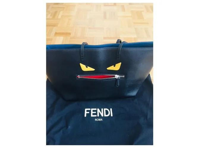 Fendi Monster Bag Negro 