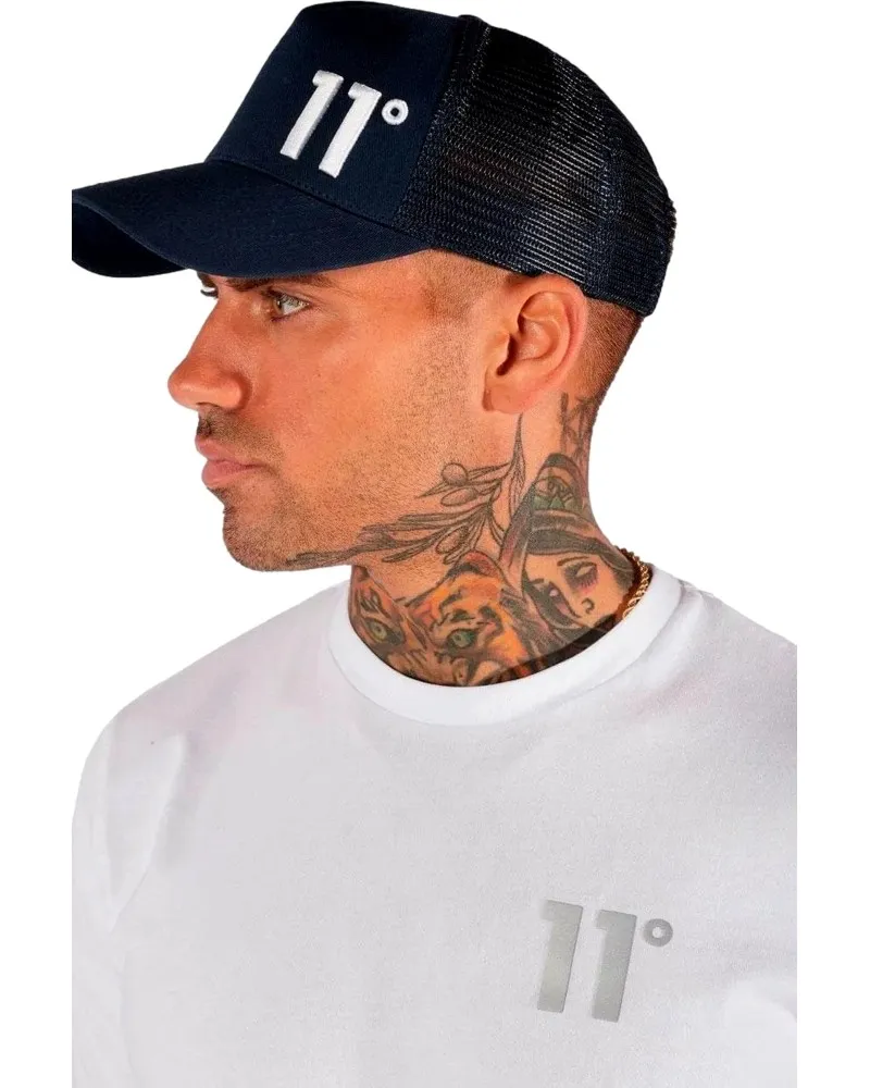 GORRA 11 DEGREES NEGRA TRUCKER LOGO BORDADO FRENTE VISERA CURVA