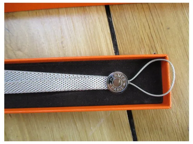 Hermès Ipso, Correa para la muñeca. Hardware de plata 