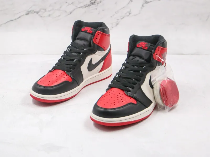 Nike Air Jordan 1 High Modelo 107H