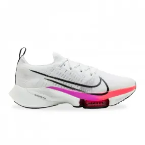 Nike Tempo NEXT% 