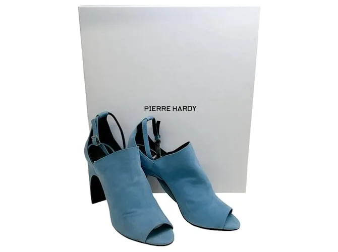 Pierre Hardy Blue Suede Caress Peep Toe Shooties con Correa en el Tobillo Azul 