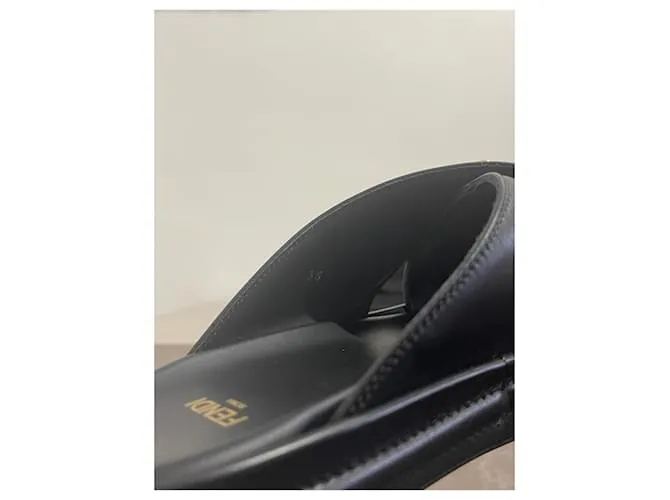 Sandalias FENDI T.EU 38 Piel Negro 