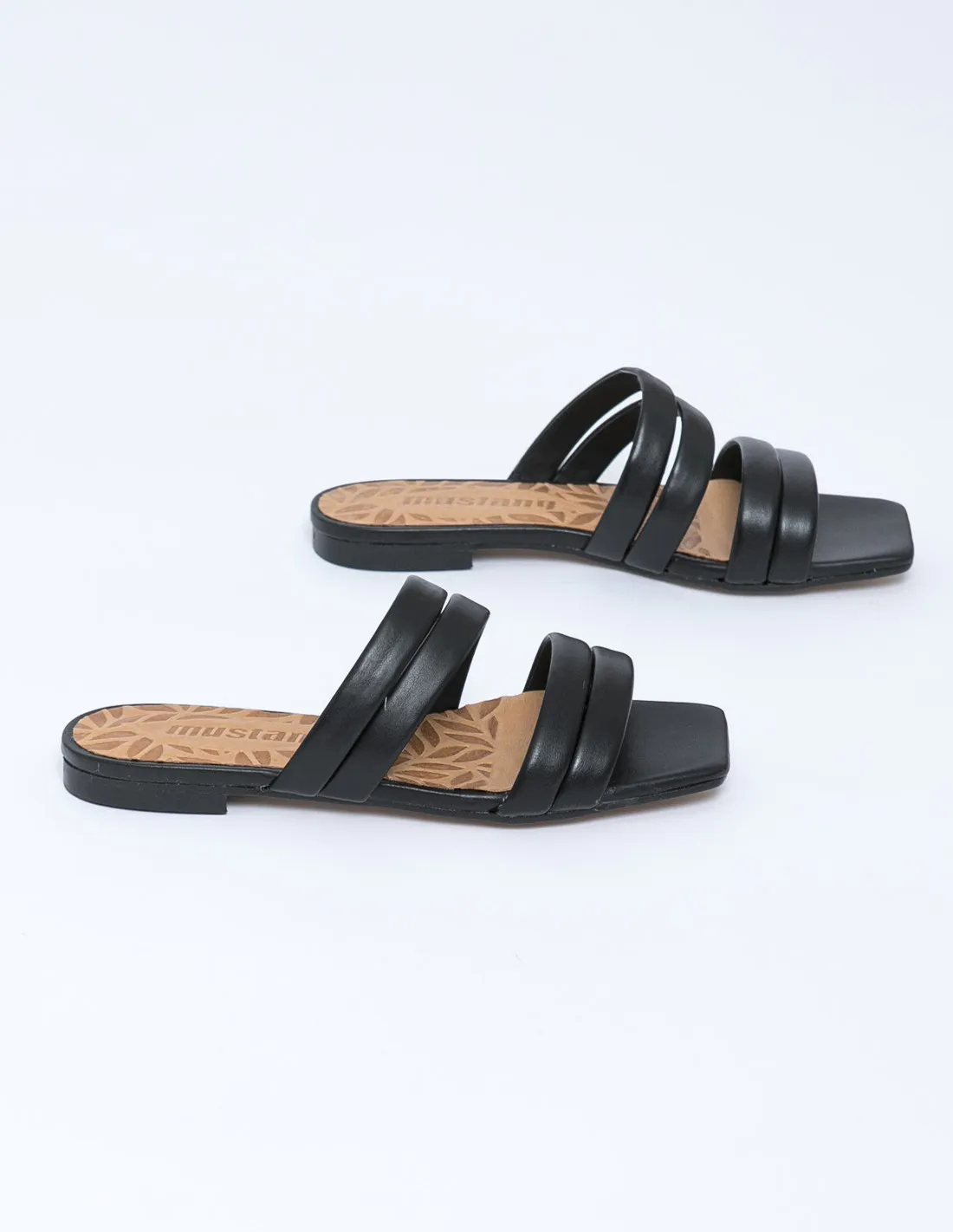 SANDALIAS PIEL NEGRO MUSTANG